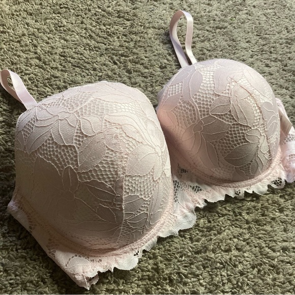 Adrienne Vittadinni Bra-SZ 40DD - Picture 2 of 10